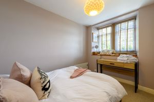 Bedroom- click for photo gallery